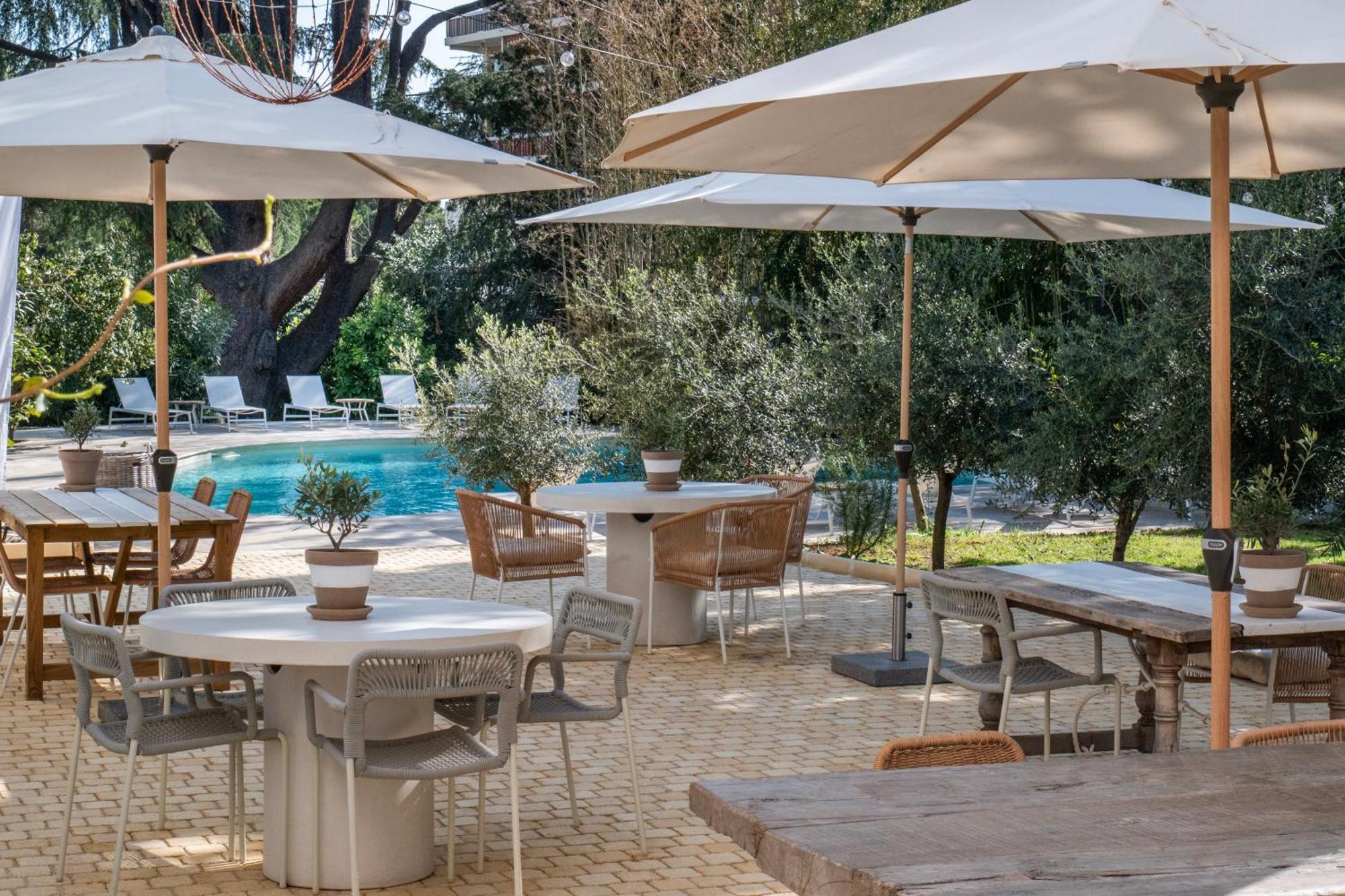 Hotel La Batisse En Blanc Golfe-Juan Exteriér fotografie